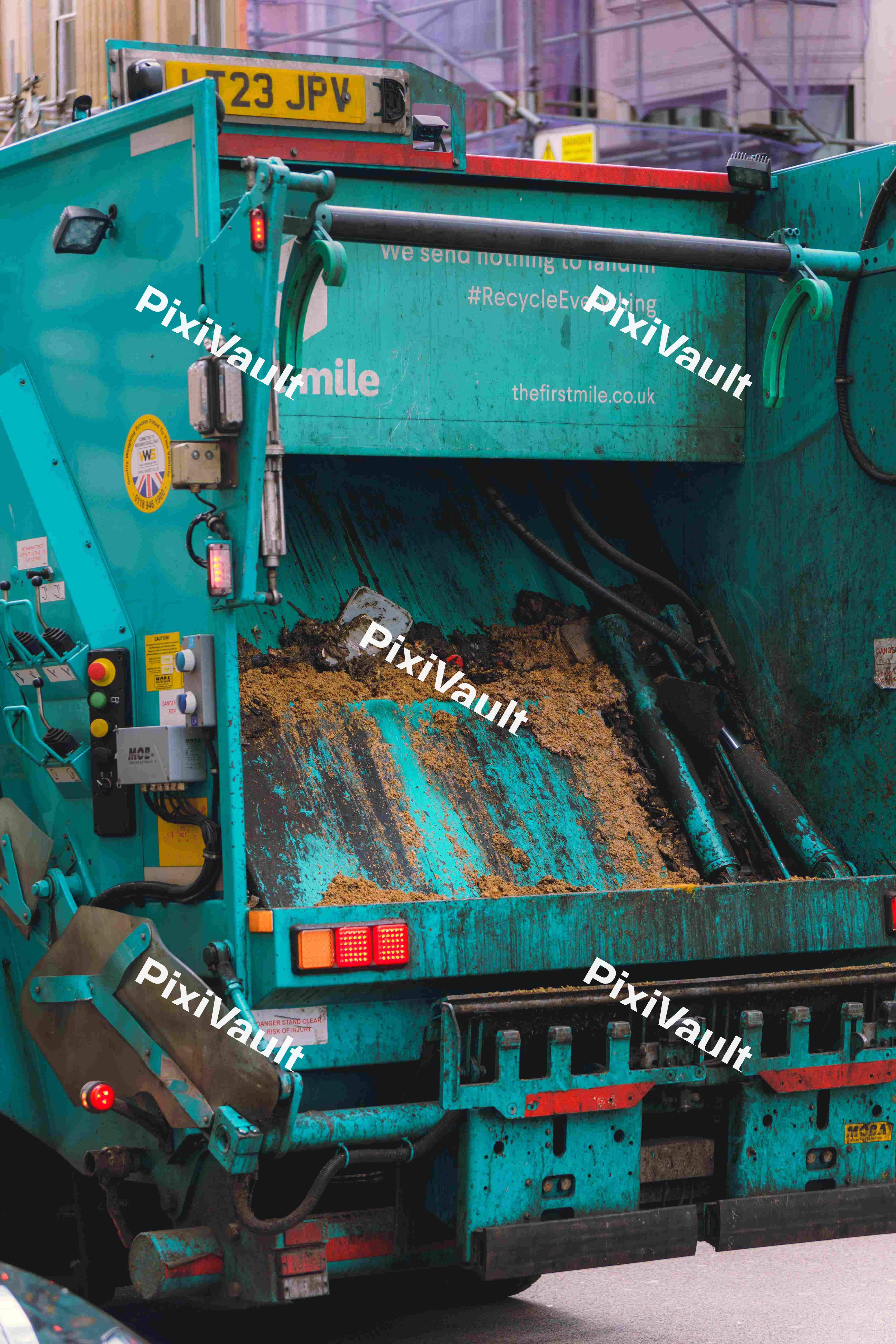 Garbage Truck
